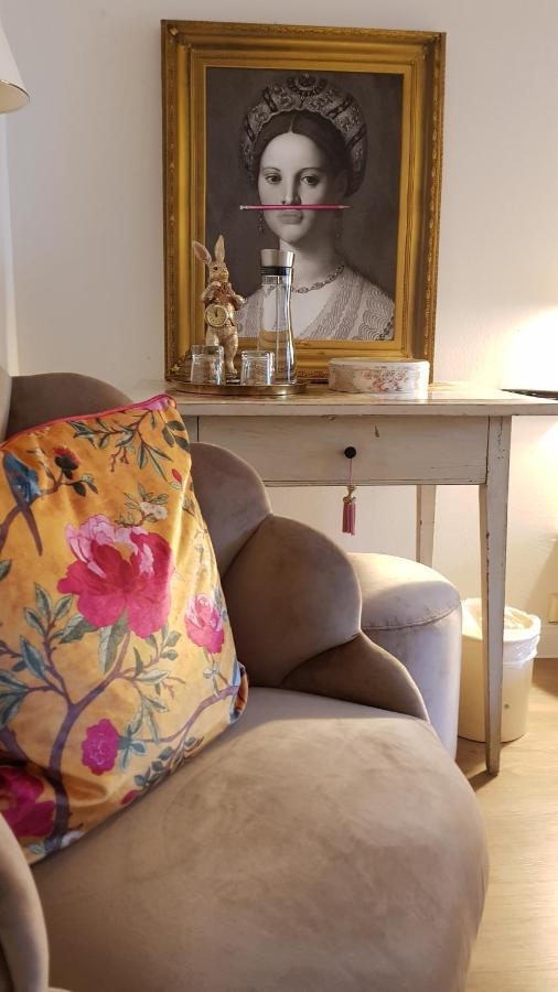 Das Kleine Hotel Iphofen, Fruehstueckszauber, No Waste, Nachhaltig, Nahe Aller Weingueter, Knauf Gips Kg Und Connekt, Kleines Secret Mit Garten & Terrassen, Tv Mirrorring, 55" Tv, Fine Dining, Hunde Willkommen Luaran gambar