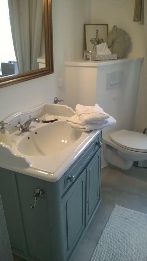 Das Kleine Hotel Iphofen, Fruehstueckszauber, No Waste, Nachhaltig, Nahe Aller Weingueter, Knauf Gips Kg Und Connekt, Kleines Secret Mit Garten & Terrassen, Tv Mirrorring, 55" Tv, Fine Dining, Hunde Willkommen Luaran gambar
